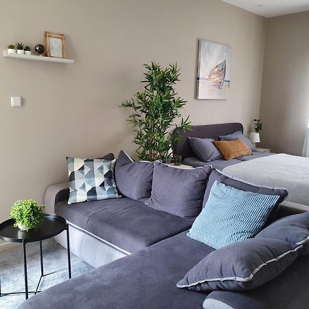 Apartment Danijela Novalja Buitenkant foto
